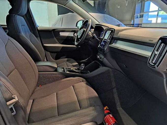 Volvo XC40 408453 | T2 AUT Momentum Pro