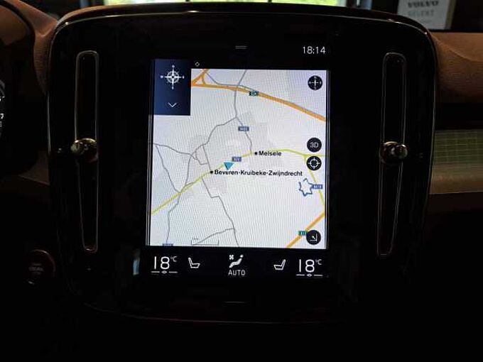 Volvo XC40 408453 | T2 AUT Momentum Pro