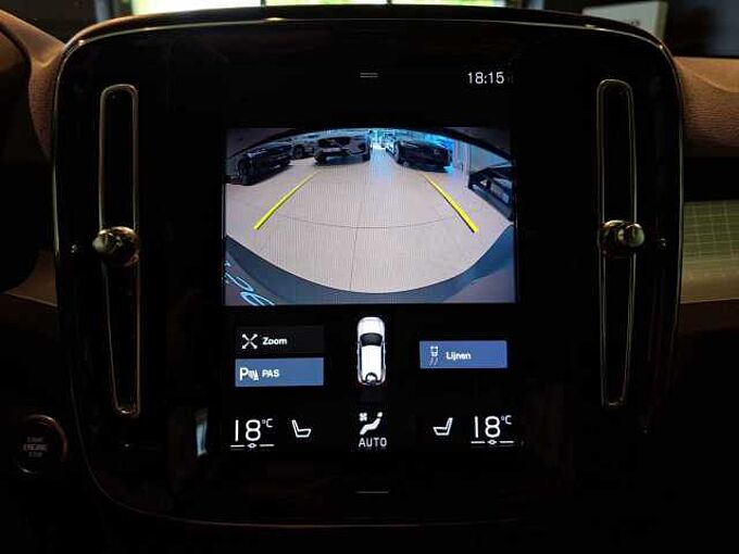 Volvo XC40 408453 | T2 AUT Momentum Pro