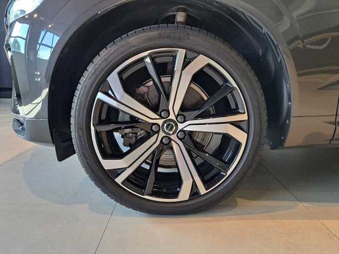 Volvo XC60 913370 | Recharge T6 AWD Plug-In Hybrid Ultimate Dark