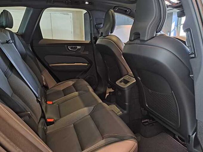Volvo XC60 913370 | Recharge T6 AWD Plug-In Hybrid Ultimate Dark