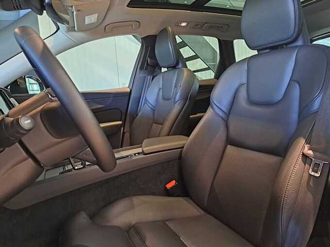 Volvo XC60 779047 | B4 Mild-Hybride Benzine Plus Dark