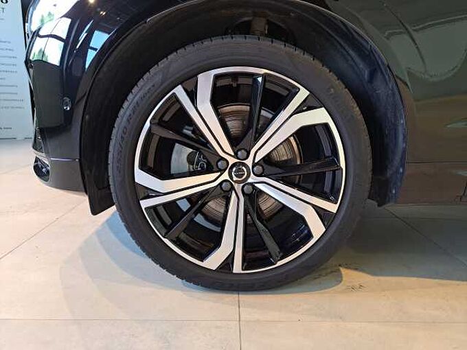 Volvo XC60 B4 Mild-Hybride Benzine Plus Dark 795855 | B4 Mild-Hybride Benzine Plus Dark