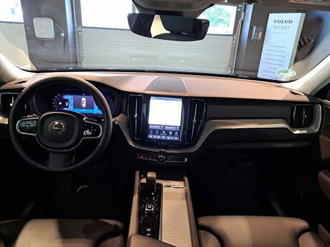 Volvo XC60 B4 Mild-Hybride Benzine Plus Dark 795855 | B4 Mild-Hybride Benzine Plus Dark