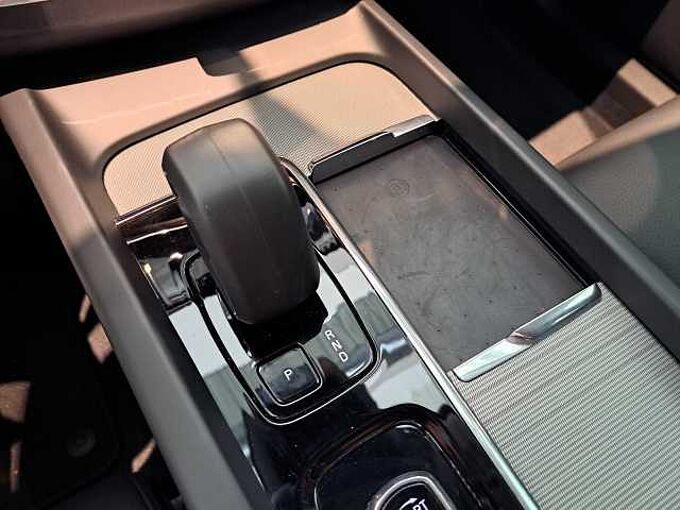 Volvo XC60 B4 Mild-Hybride Benzine Plus Dark 795855 | B4 Mild-Hybride Benzine Plus Dark