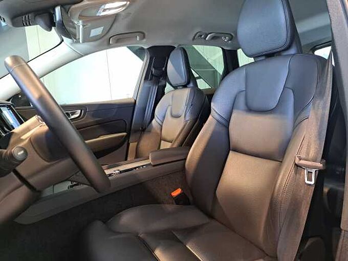 Volvo XC60 B4 Mild-Hybride Benzine Plus Dark 787282 | B4 Mild-Hybride Benzine Plus Dark