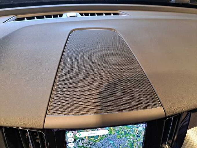Volvo XC60 B4 Mild-Hybride Benzine Plus Dark 787282 | B4 Mild-Hybride Benzine Plus Dark