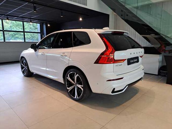 Volvo XC60 Plus, T6 AWD Plug-in Hybrid, Elektrisch/Benzin, Dark 174124 | T6 AWD Plug-In Hybride Plus Dark