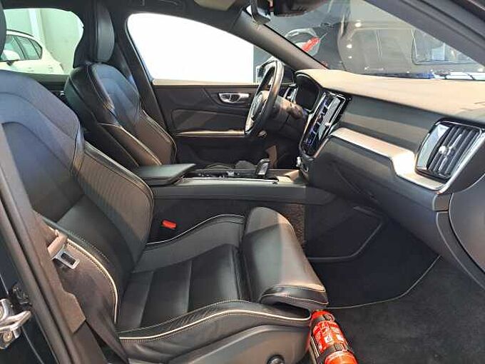 Volvo S60 B3 Mild-Hybride R-Design 091632 | B3 Mild-Hybride R-Design