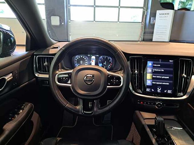 Volvo S60 B3 Mild-Hybride R-Design 091632 | B3 Mild-Hybride R-Design