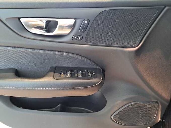 Volvo S60 B3 Mild-Hybride R-Design 091632 | B3 Mild-Hybride R-Design
