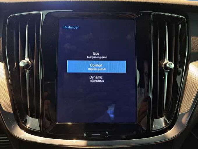 Volvo S60 B3 Mild-Hybride R-Design 091632 | B3 Mild-Hybride R-Design