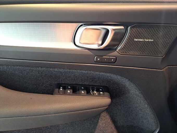 Volvo XC40 B3 Mild hybride Plus Dark 223763 | B3 Mild hybride Plus Dark