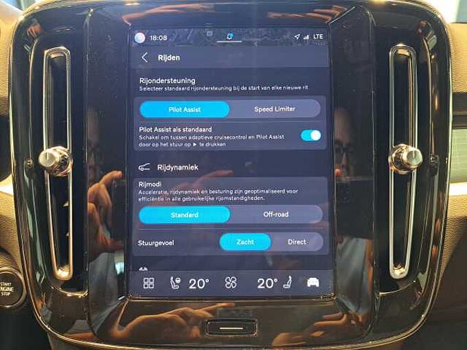 Volvo XC40 B3 Mild hybride Plus Dark 223763 | B3 Mild hybride Plus Dark
