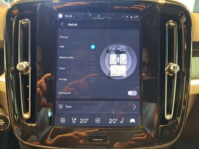 Volvo XC40 B3 Mild hybride Plus Dark 223763 | B3 Mild hybride Plus Dark
