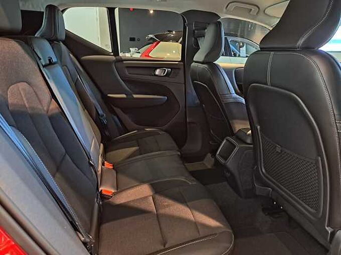 Volvo XC40 T3 MAN Momentum Pro 227140 | T3 MAN Momentum Pro