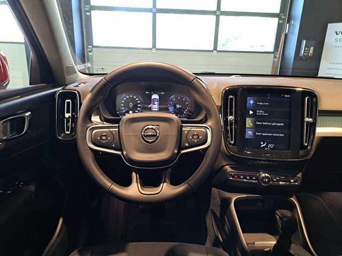 Volvo XC40 T3 MAN Momentum Pro 227140 | T3 MAN Momentum Pro
