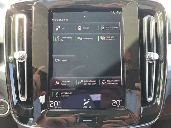 Volvo XC40 Recharge T4 Plug-In Hybrid Inscription Expression: 509824 | Recharge T4 Plug-In Hybrid Inscription Expression