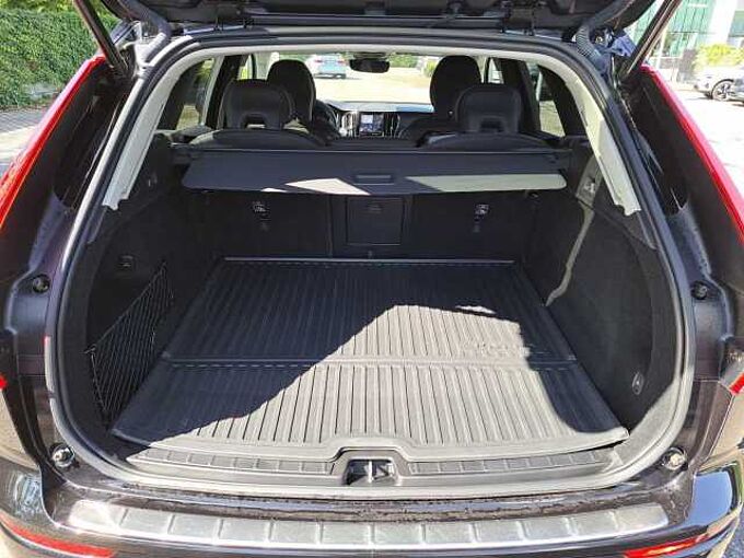 Volvo XC60 B4 Mild Hybrid Benzine Core: 717512 | B4 Mild Hybrid Benzine Core
