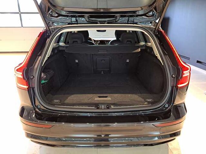 Volvo V60 B4 Mild Hybride Benzine Plus Dark: 661061 | B4 Mild Hybride Benzine Plus Dark