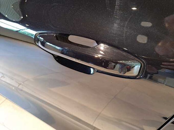 Volvo V60 B4 Mild Hybride Benzine Plus Dark: 661061 | B4 Mild Hybride Benzine Plus Dark