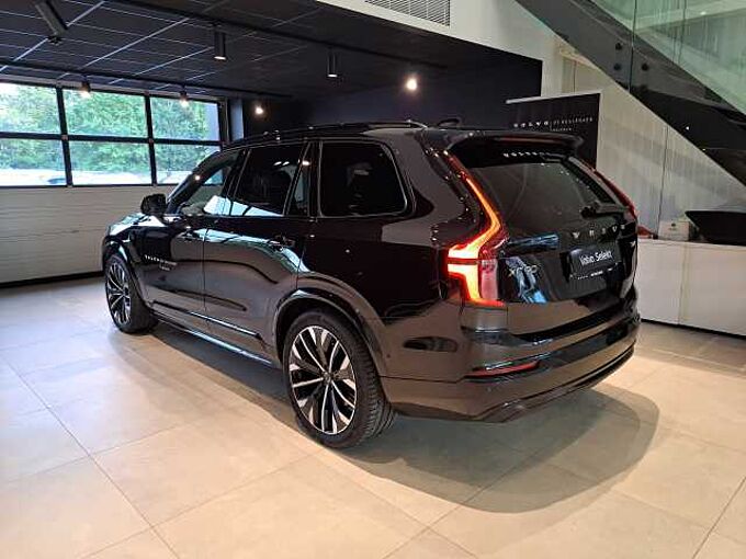 Volvo XC90 T8 AWD Plug-In Hybride Plus Dark 7 Zitplaatsen 467091 | Niet Ingeschreven Directiewagen | T8 AWD PHEV Plus Dark 7 Zitplaatsen