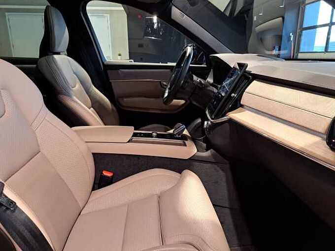 Volvo XC90 T8 AWD Plug-In Hybride Plus Dark 7 Zitplaatsen 467091 | Niet Ingeschreven Directiewagen | T8 AWD PHEV Plus Dark 7 Zitplaatsen