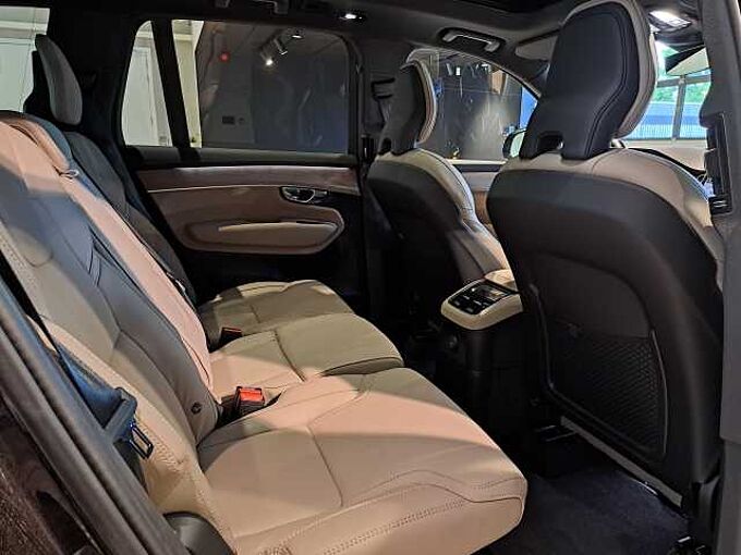 Volvo XC90 T8 AWD Plug-In Hybride Plus Dark 7 Zitplaatsen 467091 | Niet Ingeschreven Directiewagen | T8 AWD PHEV Plus Dark 7 Zitplaatsen