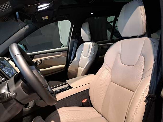Volvo XC90 T8 AWD Plug-In Hybride Plus Dark 7 Zitplaatsen 467091 | Niet Ingeschreven Directiewagen | T8 AWD PHEV Plus Dark 7 Zitplaatsen