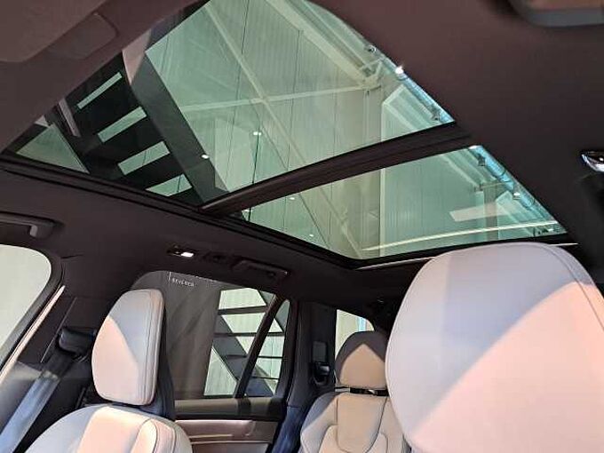 Volvo XC90 T8 AWD Plug-In Hybride Plus Dark 7 Zitplaatsen 467091 | Niet Ingeschreven Directiewagen | T8 AWD PHEV Plus Dark 7 Zitplaatsen