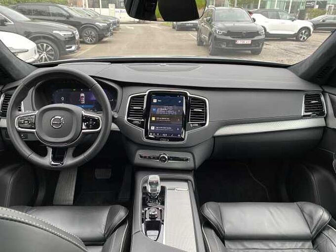 Volvo XC90 Recharge T8 AWD Plug-In Hybrid Ultimate Dark 7-Zit: 231622 | Recharge T8 AWD Plug-In Hybrid Ultimate Dark 7-Zit