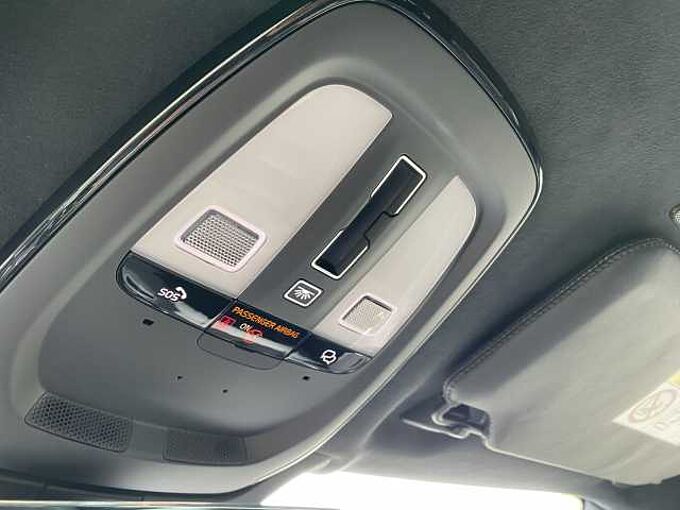 Volvo XC90 Recharge T8 AWD Plug-In Hybrid Ultimate Dark 7-Zit: 231622 | Recharge T8 AWD Plug-In Hybrid Ultimate Dark 7-Zit