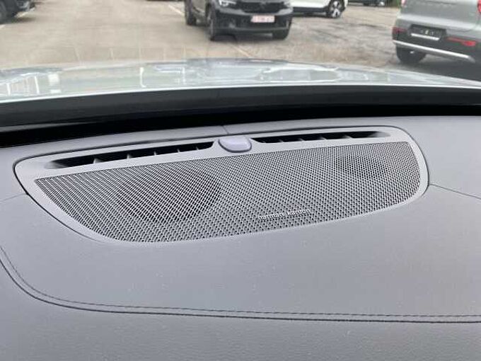 Volvo XC90 Recharge T8 AWD Plug-In Hybrid Ultimate Dark 7-Zit: 231622 | Recharge T8 AWD Plug-In Hybrid Ultimate Dark 7-Zit