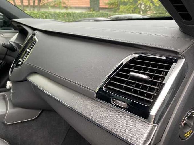 Volvo XC90 Recharge T8 AWD Plug-In Hybrid Ultimate Dark 7-Zit: 231622 | Recharge T8 AWD Plug-In Hybrid Ultimate Dark 7-Zit