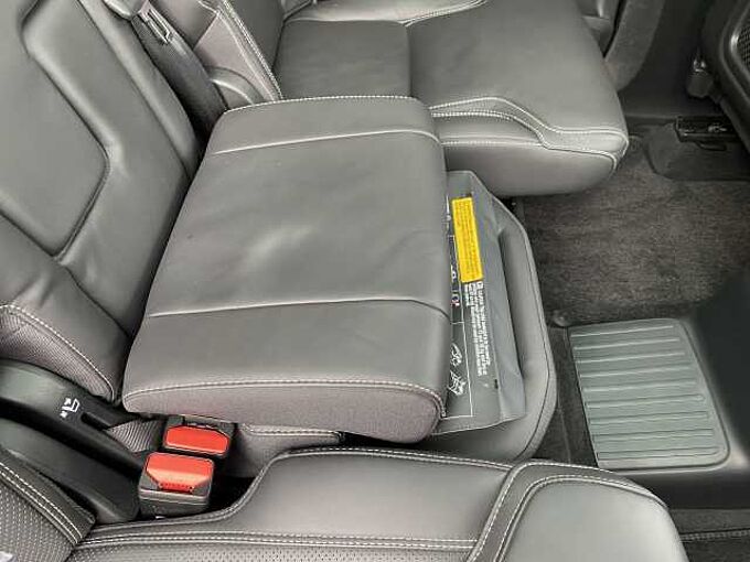 Volvo XC90 Recharge T8 AWD Plug-In Hybrid Ultimate Dark 7-Zit: 231622 | Recharge T8 AWD Plug-In Hybrid Ultimate Dark 7-Zit