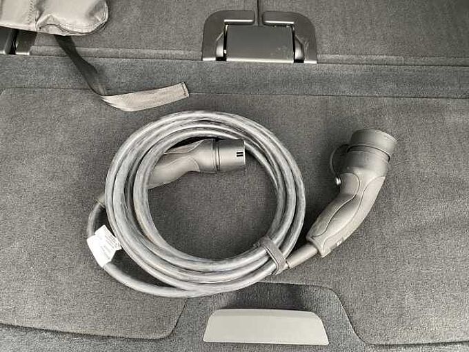 Volvo XC90 Recharge T8 AWD Plug-In Hybrid Ultimate Dark 7-Zit: 231622 | Recharge T8 AWD Plug-In Hybrid Ultimate Dark 7-Zit