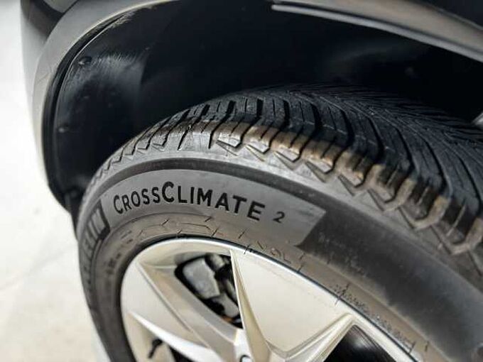 Volvo XC60 B4 Mild Hybrid Benzine Core: 717512 | B4 Mild Hybrid Benzine Core