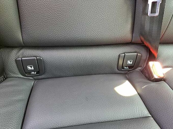 Volvo V60 B4 Mild Hybride Benzine Plus Dark: 661061 | B4 Mild Hybride Benzine Plus Dark