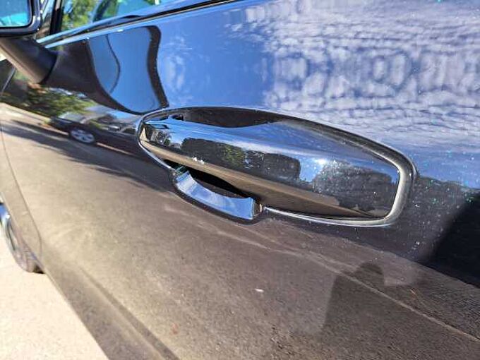 Volvo V60 B4 Mild Hybride Benzine Plus Dark: 661061 | B4 Mild Hybride Benzine Plus Dark