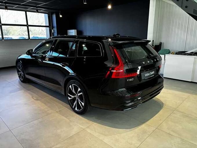 Volvo V60 B4 Mild Hybride Benzine Plus Dark: 661061 | B4 Plus Dark |