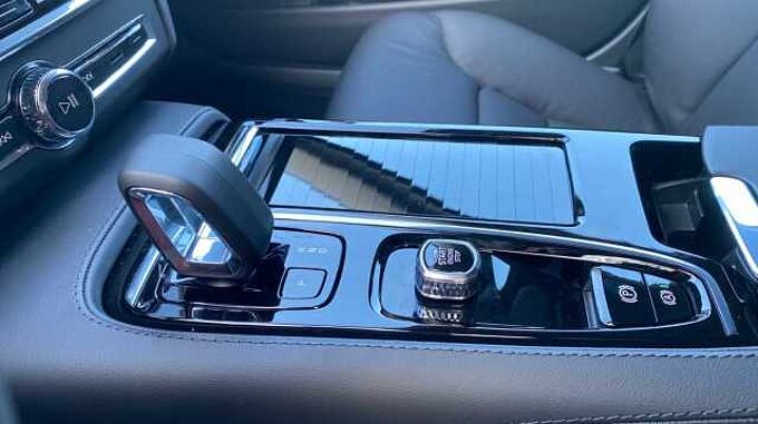 Volvo V90 Recharge T6 AWD Plug-In Hybrid Core Bright: 219654 | Recharge T6 AWD Plug-In Hybrid Core Bright