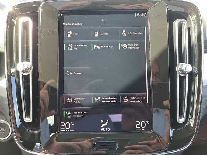 Volvo XC40 Recharge T4 Plug-In Hybrid Inscription Expression: 509824 | Recharge T4 Plug-In Hybrid Inscription Expression