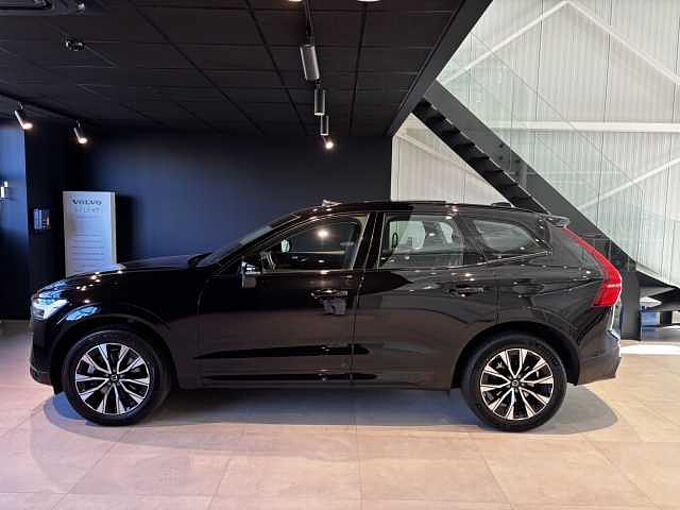 Volvo XC60 Plus, B4 Mild-Hybrid, Benzin, Dark