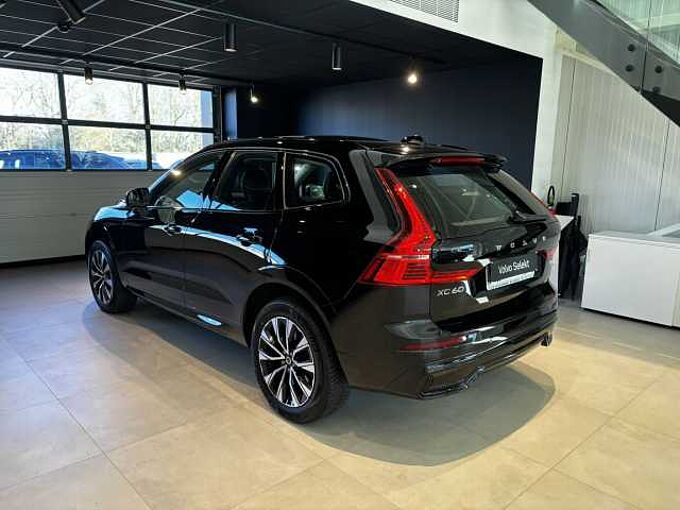 Volvo XC60 Plus, B4 Mild-Hybrid, Benzin, Dark