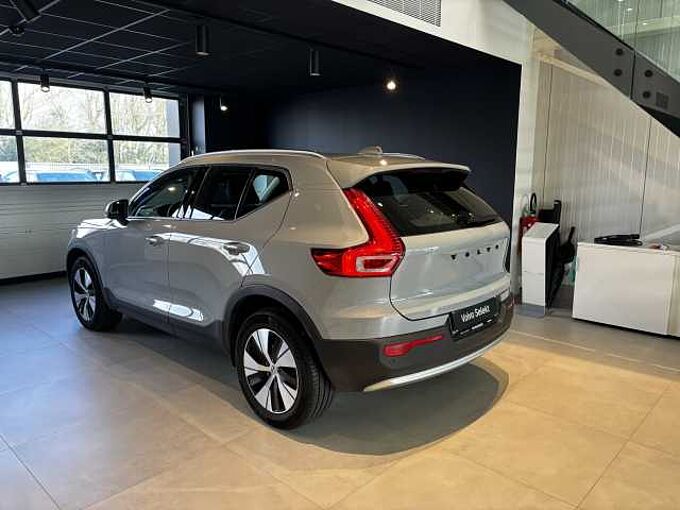 Volvo XC40 Core, B3 Mild hybrid, Benzine