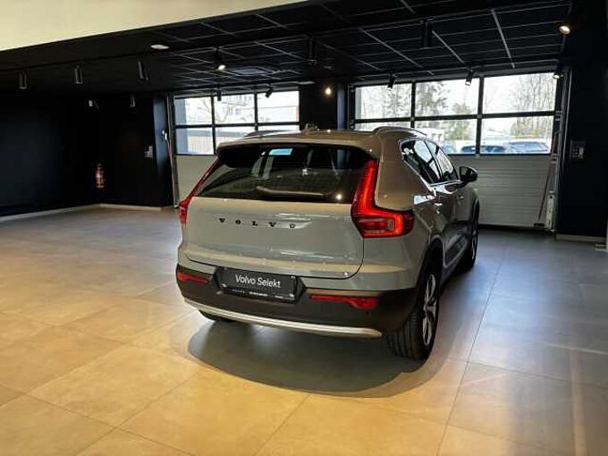 Volvo XC40 Core, B3 Mild hybrid, Benzine