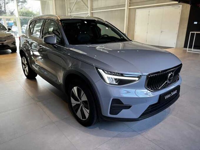 Volvo XC40 Core, B3 Mild hybrid, Benzine