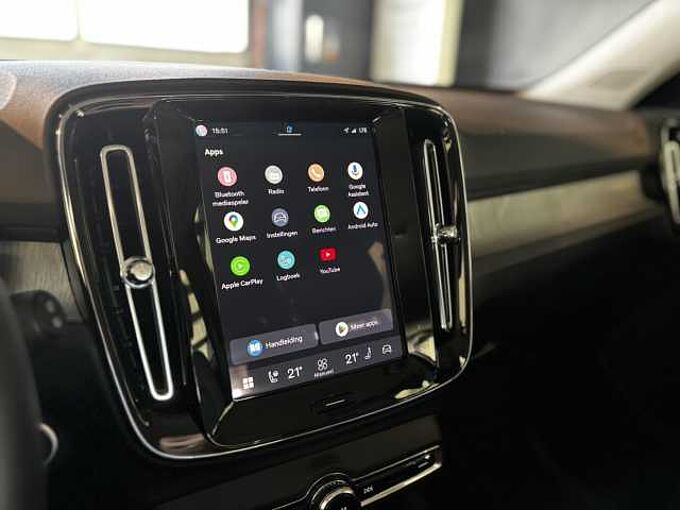 Volvo XC40 Core, B3 Mild hybrid, Benzine