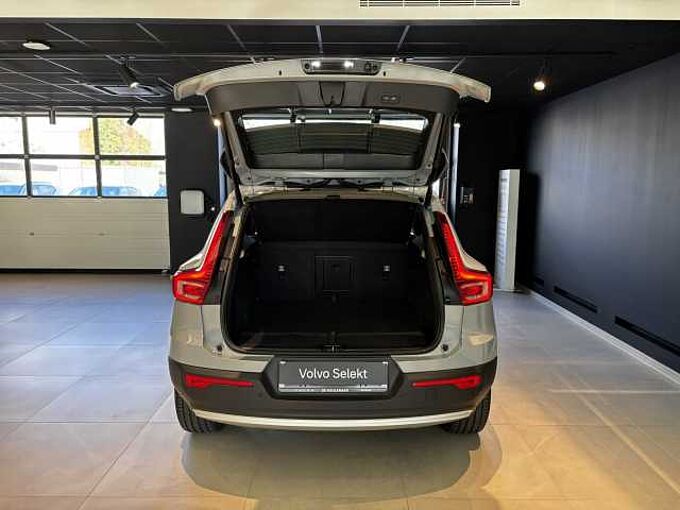 Volvo XC40 Core, B3 Mild hybrid, Benzine