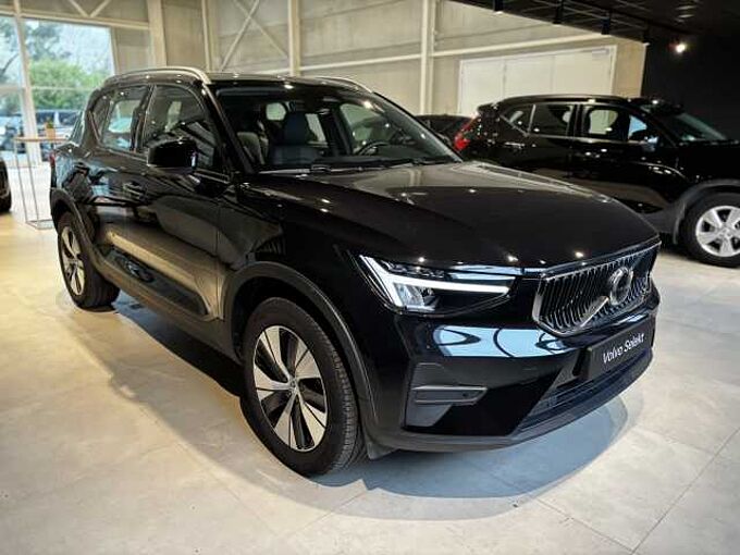 Volvo XC40 Core, B3 Mild hybrid, Benzine